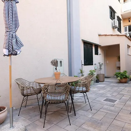 بيت ضيافة Clematis 3*